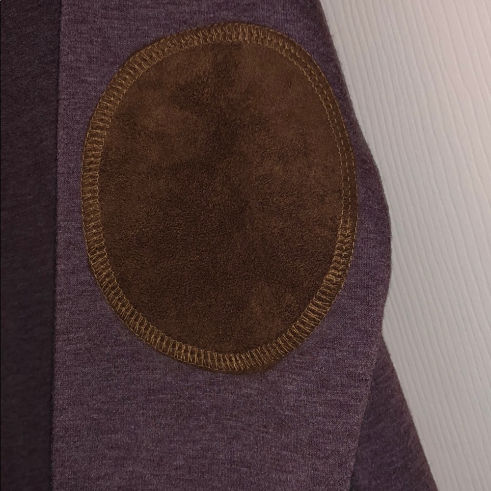 Sweater - Picture 2 of 4